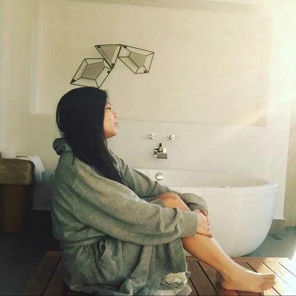 Meet your Posher, Mary - Picture 3 of 5